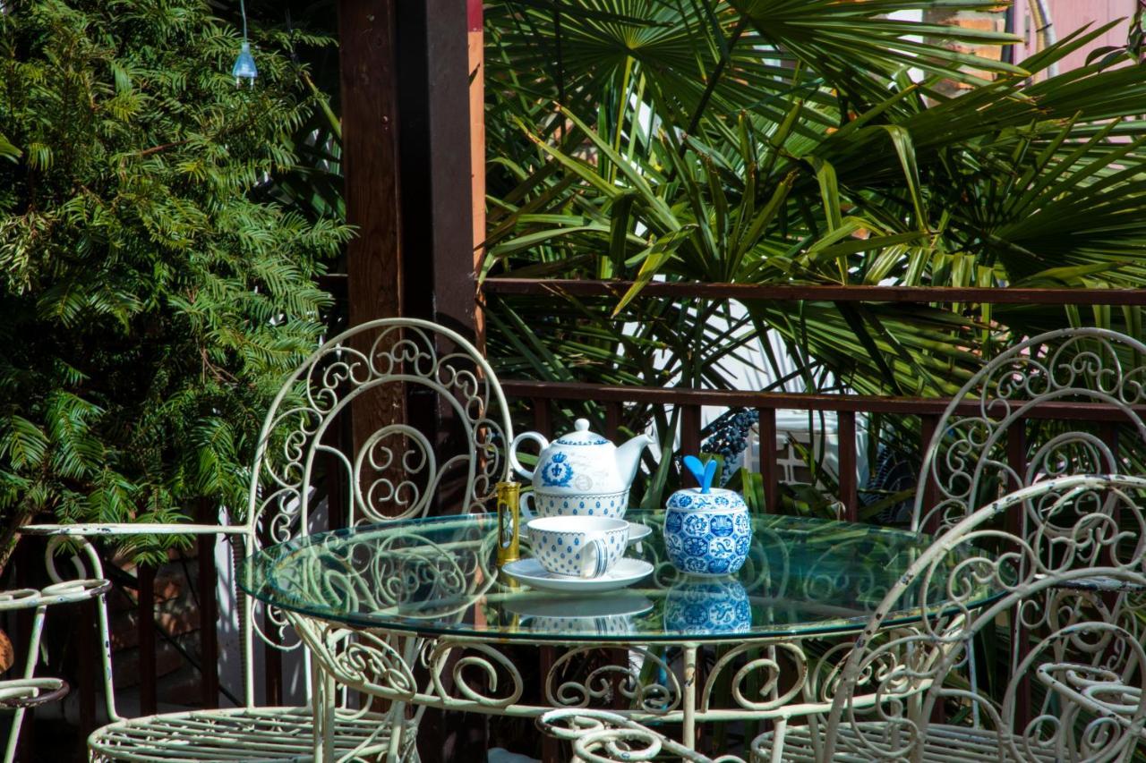 Tatin - Hotel & Cafe In มซเคทา ภายนอก รูปภาพ