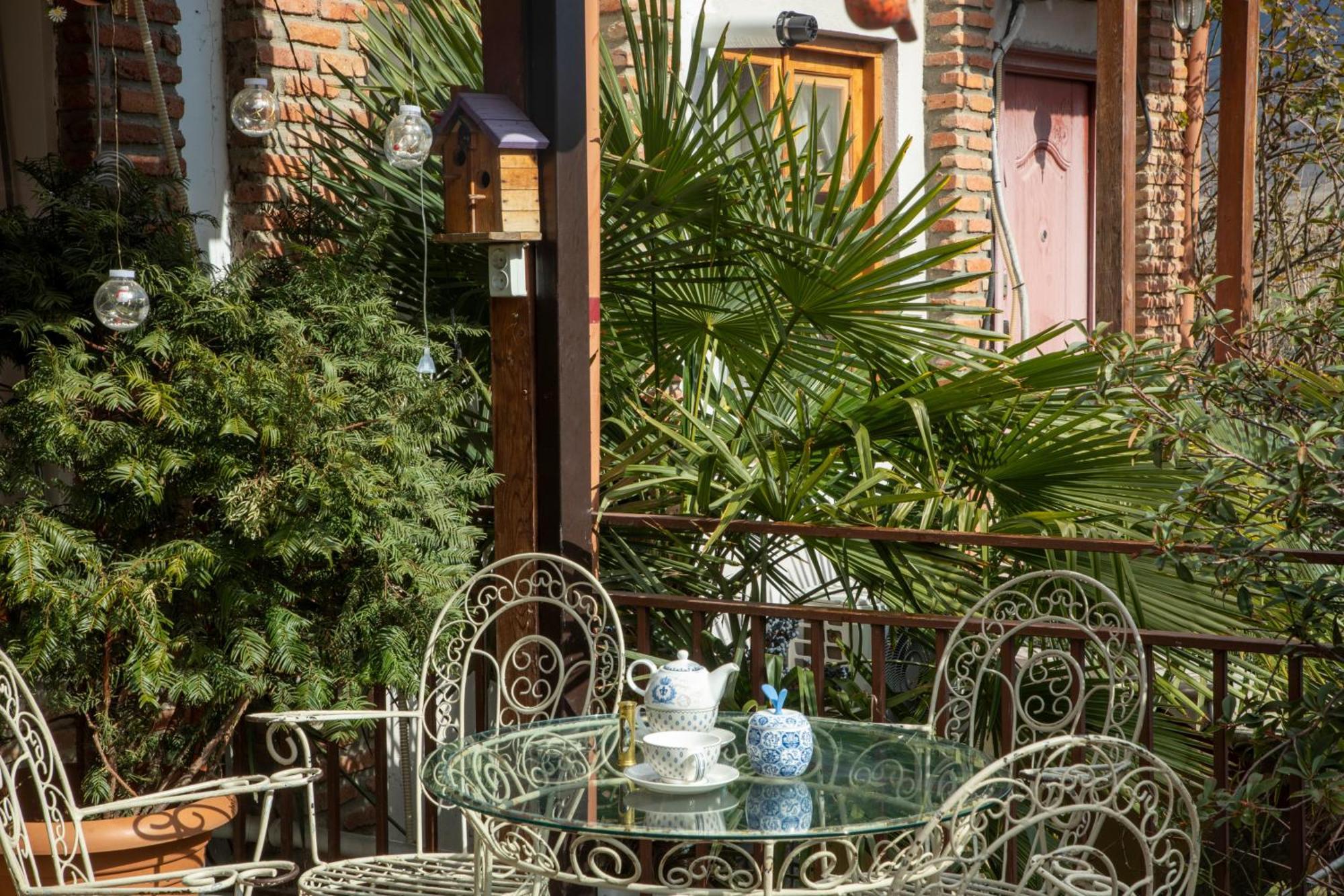 Tatin - Hotel & Cafe In มซเคทา ภายนอก รูปภาพ
